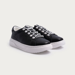 Chrissie Sneakers